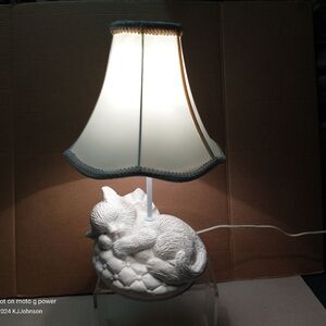 Cat lamp